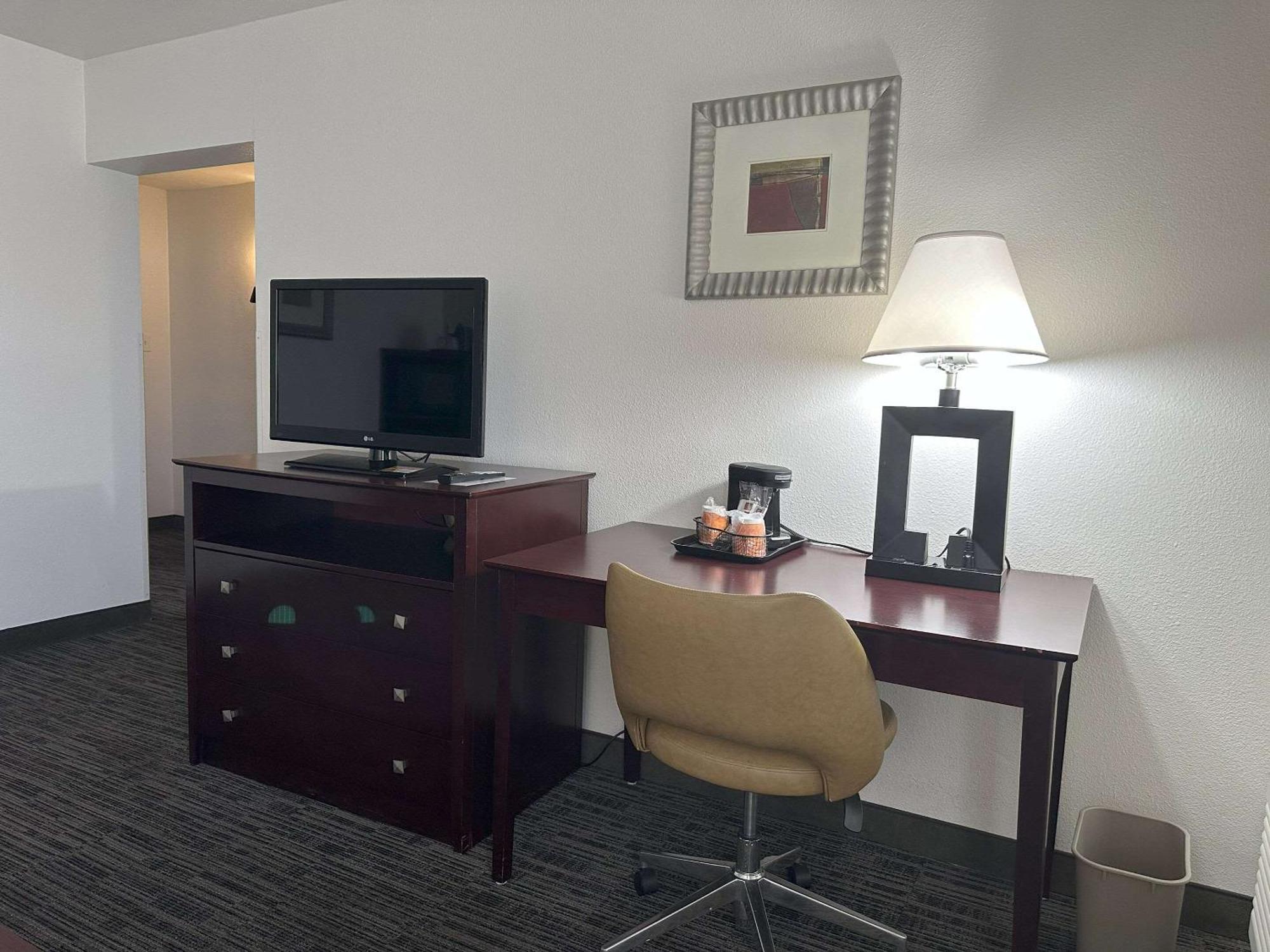Quality Inn & Suites Everett Dış mekan fotoğraf